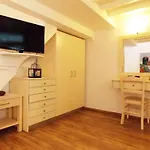 Skiathos Driades *