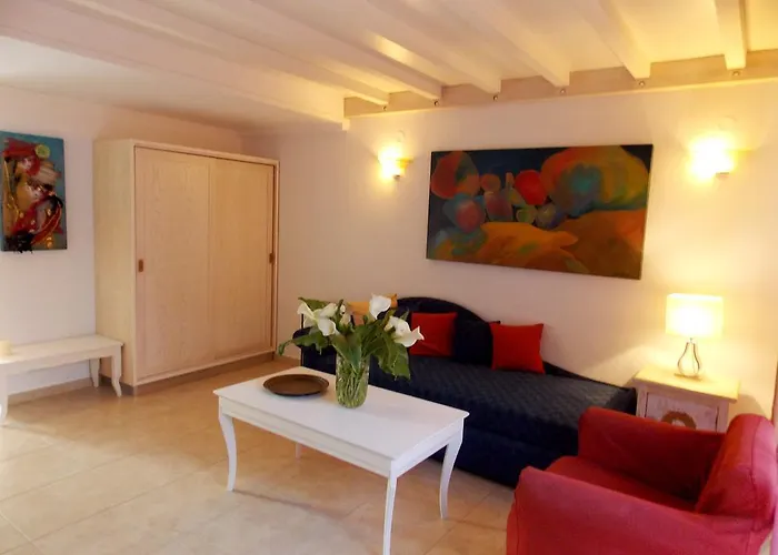 Skiathos Driades كوكونارييس